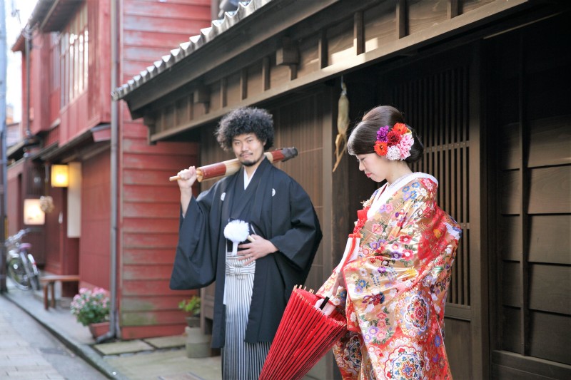 襟元にもこだわっています