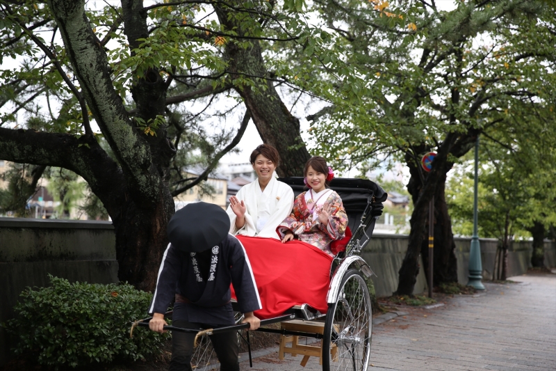 雨でも撮影します