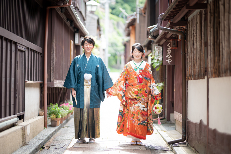 小路で