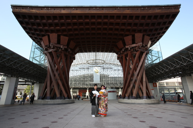 ロケ車に乗って次の撮影場所へ~!