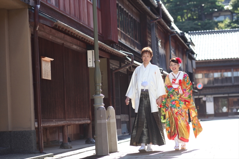 朝日がまぶしい