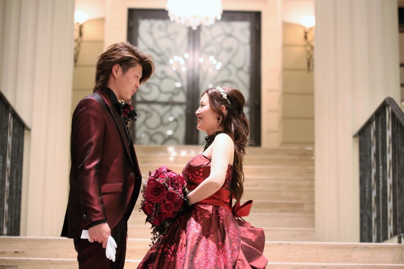 お色直しは赤のドレス！