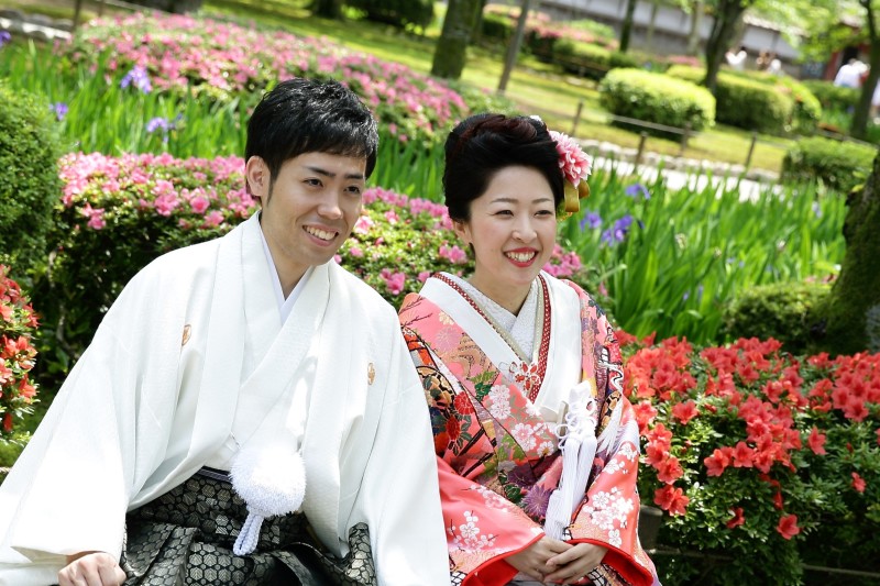 ベンチでに座って撮影