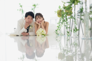 スタジオとチャペルで撮影しましょう♪