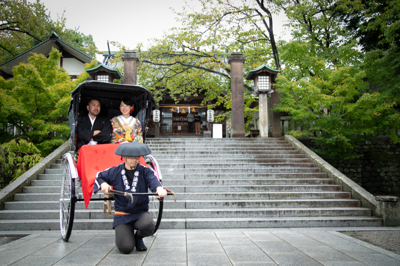 今からここで挙式です