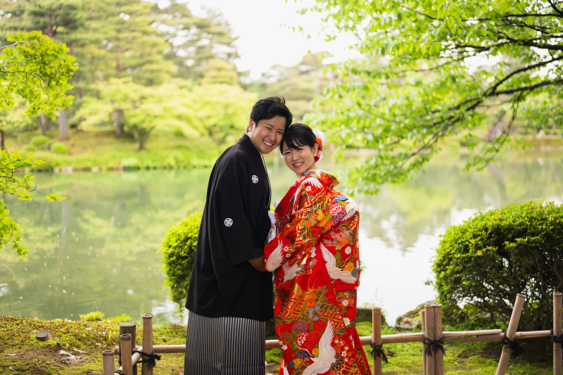 振り向き2人
