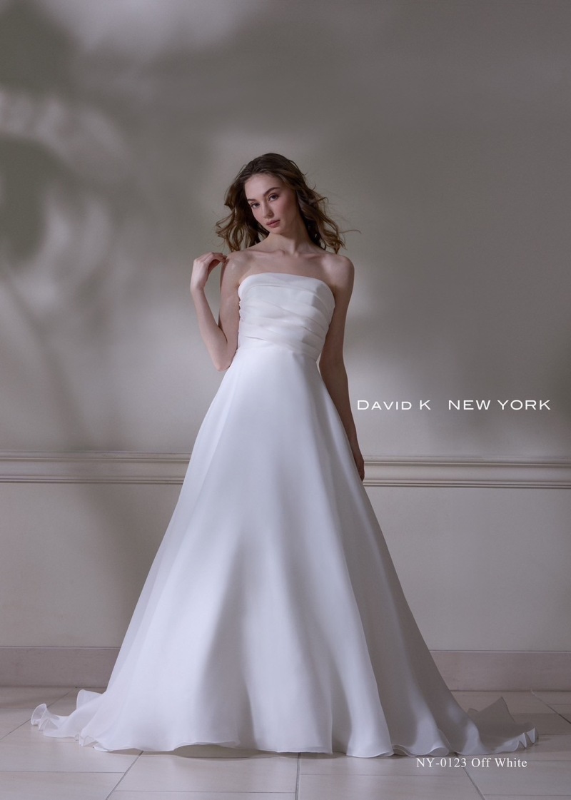 ブランド衣装も全て追加料金なしの案安心システム