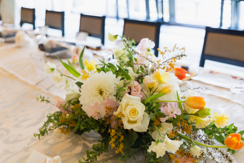 会場装飾花・花束・ウエディングケーキなども対応可能