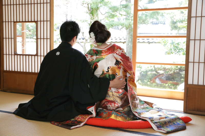 成約前に衣装をご覧いただけます
