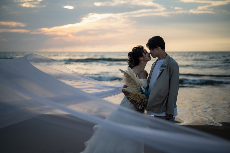 日中のビーチフォトを楽しもう