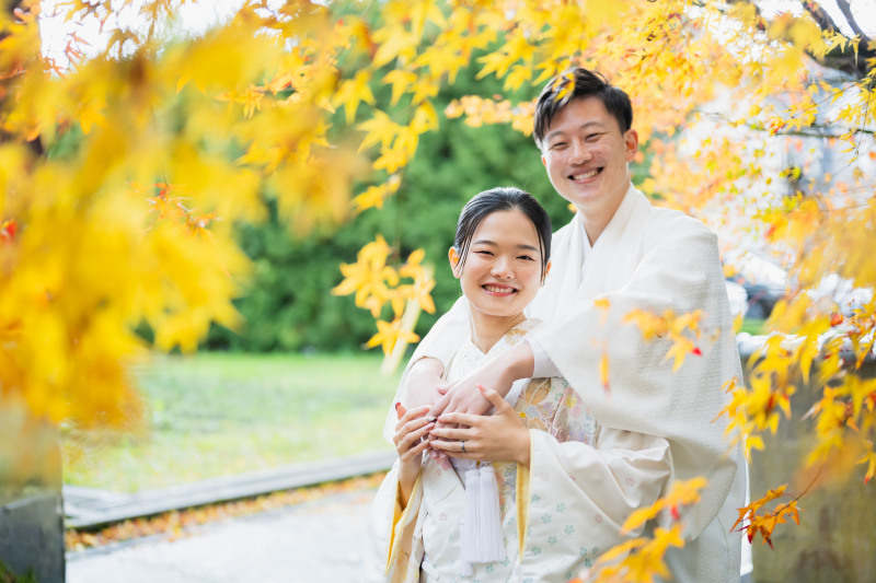 【まだ間に合う・紅葉プラン】和装1点・隠れた紅葉の名所「天徳院」撮影プラン。境内と和室撮影が可能、当社一押しスポット!