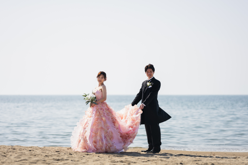 【レギュラープラン】洋装・海ロケーション撮影が110000円で！衣装のグレードアップ料金無し明朗会計なので安心！