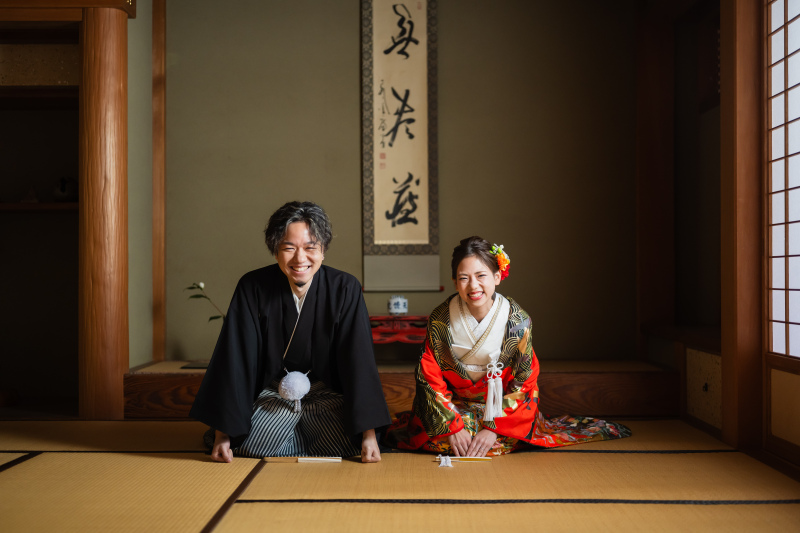 【まだ間に合う・紅葉プラン】和装1点・隠れた紅葉の名所「天徳院」撮影プラン。境内と和室撮影が可能、当社一押しスポット!