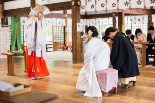 アート工房Weddingのオールインクルーシブプラン　式のスタイルも披露宴会場も自由に選べます。