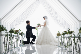 挙式さながらのお写真も撮影します。チャペルは金沢国際ホテル・KKRホテル金沢のチャペルからお選びいただけます