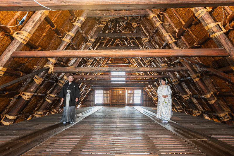 【レギュラープラン】和装撮影「世界遺産白川郷ロケーションプラン」合掌造りの室内撮影や屋根裏部屋での撮影も可能。注目のプランです