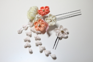 和装　髪飾り　つまみ細工３