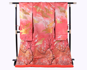 34 ピンク地梅鶴飛翔