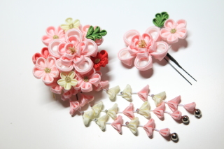 和装　髪飾り　つまみ細工１