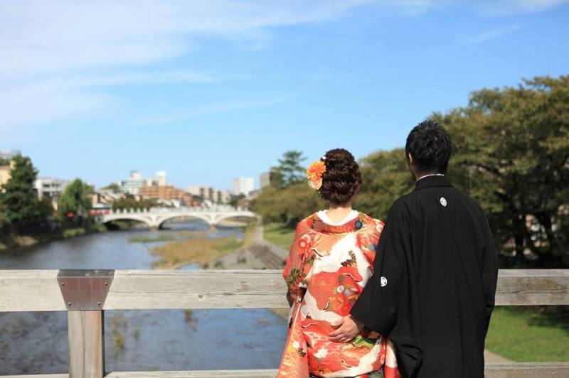 晴天をバックに