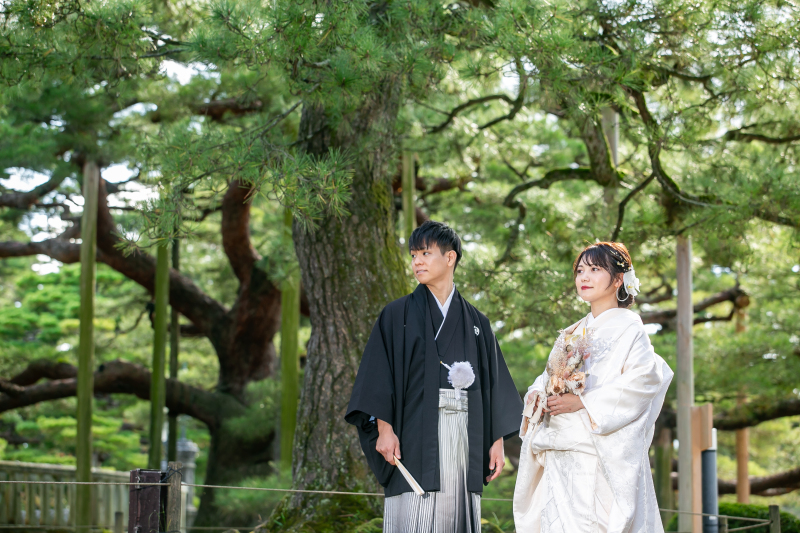 見つめるお二人