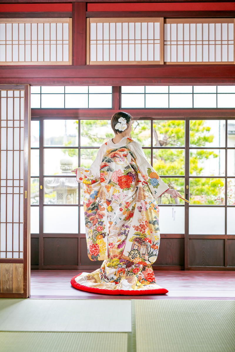 後ろ姿も忘れずに