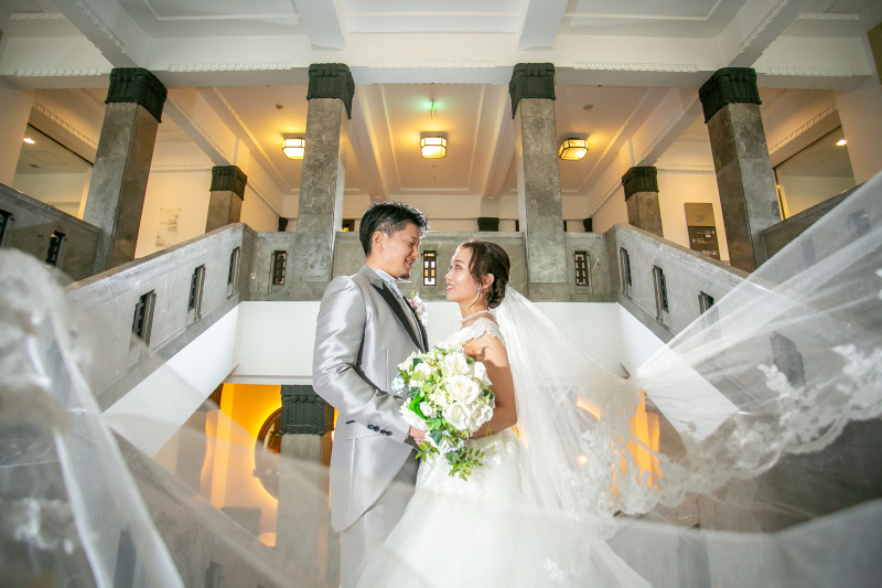 見つめるお二人