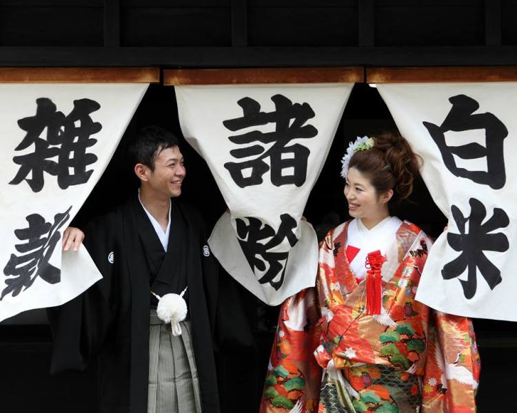 暖簾からこんにちは☆