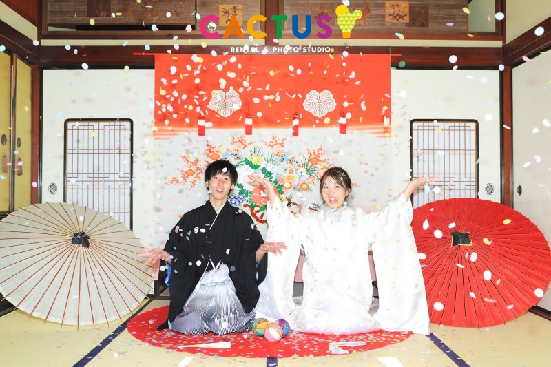 和室の中でコンフェッティ♪