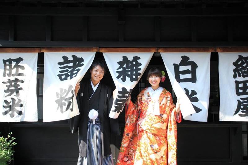 暖簾からこんにちは^^