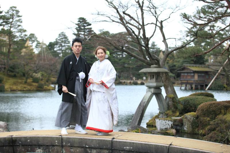 ことじ灯籠前にて