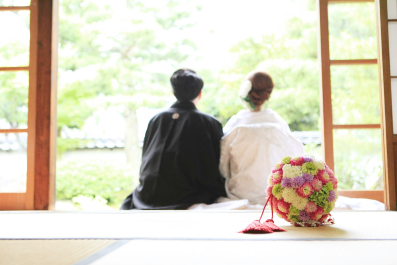 ブーケ越しにて