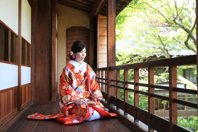 縁側にてしっとりと