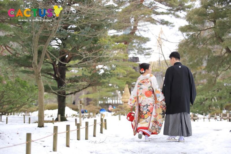 手繋ぎショット