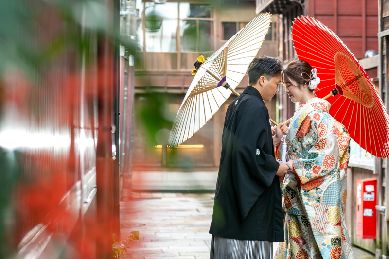 しっとりと厳かに