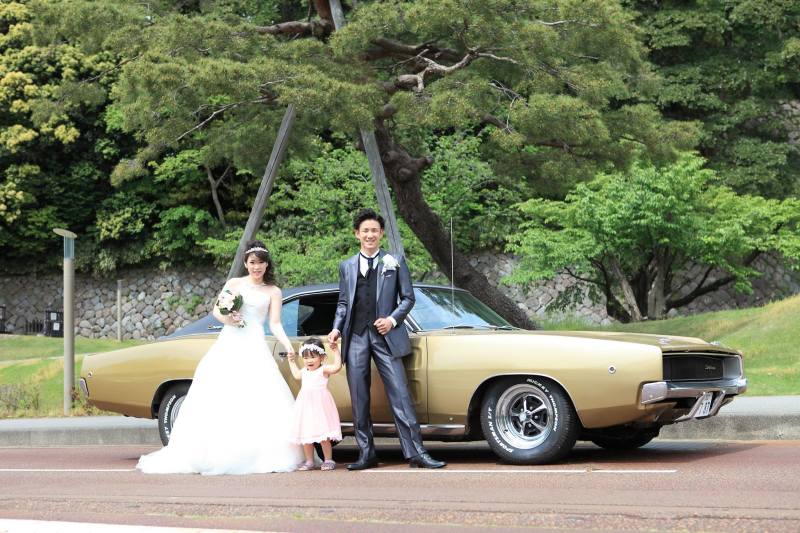 愛車のクラシックカーと伴に