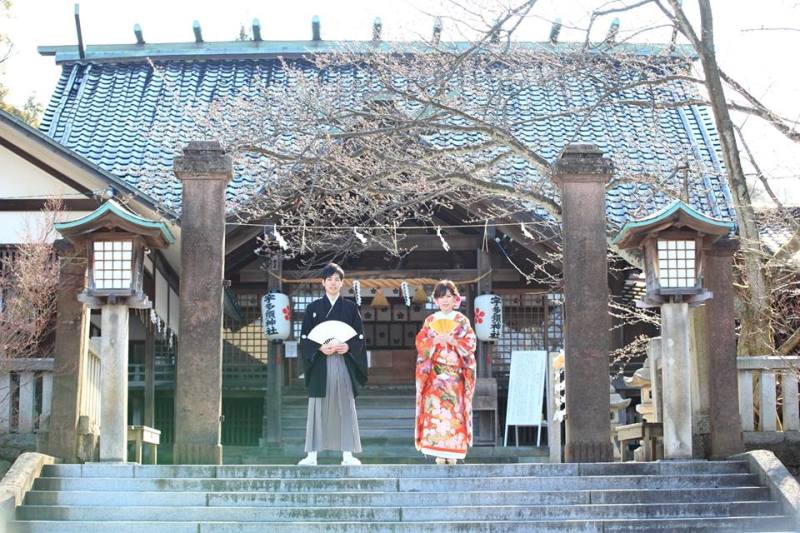 うたす神社境内にて