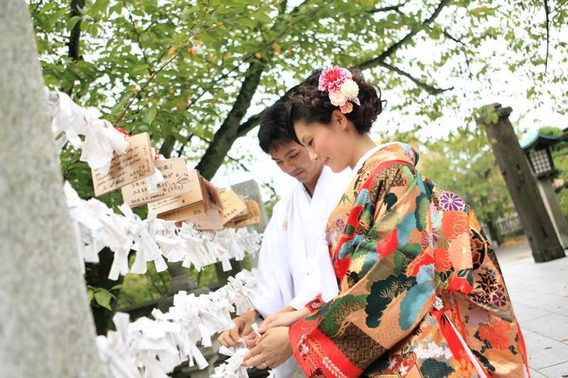 神社にて・おみくじ