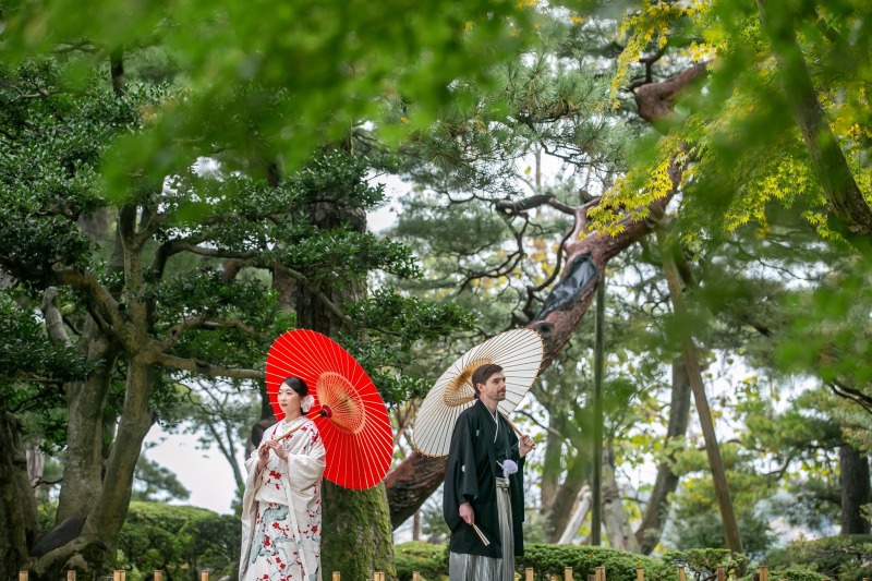 フォトスタジオ カクタス_色打掛・着物が豊富