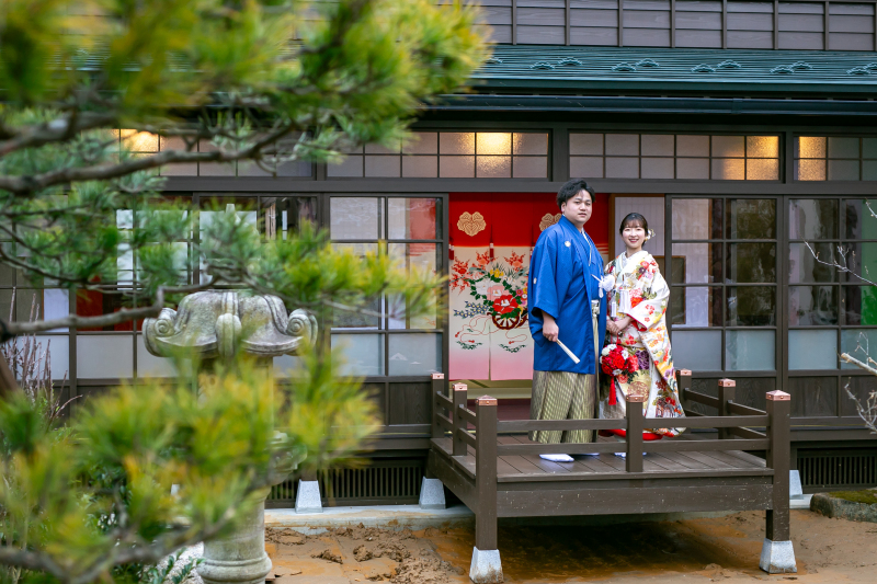 ヘアメイク込み!お持ち込み衣装撮影プラン【スタジオ撮影全カット200枚データ付き】