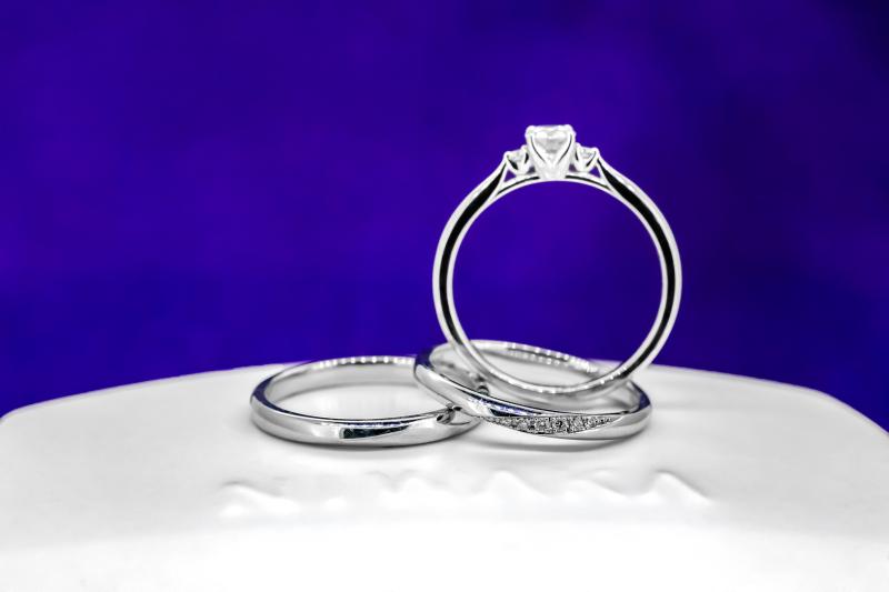 【ご来店者全員特典♪】リングフォトサービス!4月10日迄にphotoraitからご来店予約をいただいた方に結婚指輪の撮影が無料!