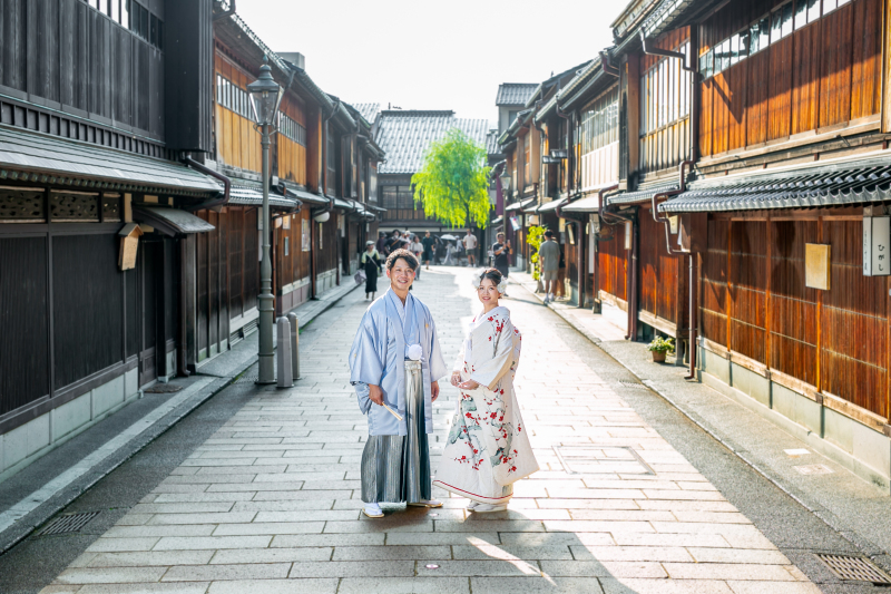 ヘアメイク込み!お持ち込み衣装撮影プラン【ロケーション撮影全カット200枚データ付き】