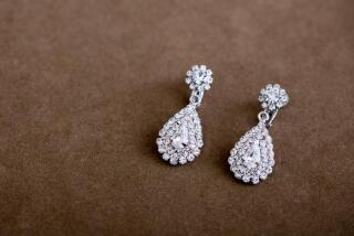 ドレス小物｜アクセサリー　ｼﾙﾊﾞｰｼﾞﾙｺﾆｱ