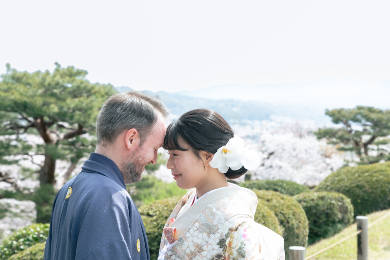 見つめ合うおふたり…