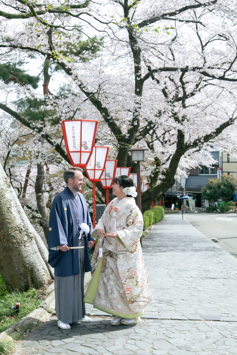 兼六園の正面入り口近くでの撮影です♪
