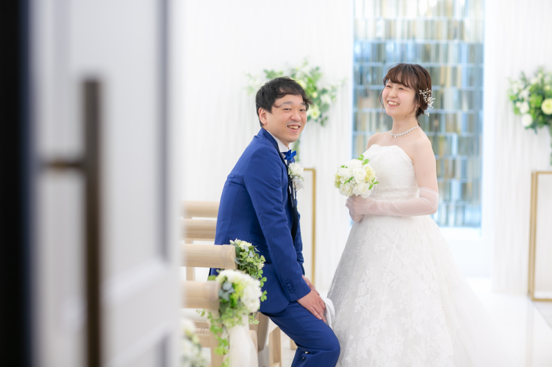 扉のむこうから