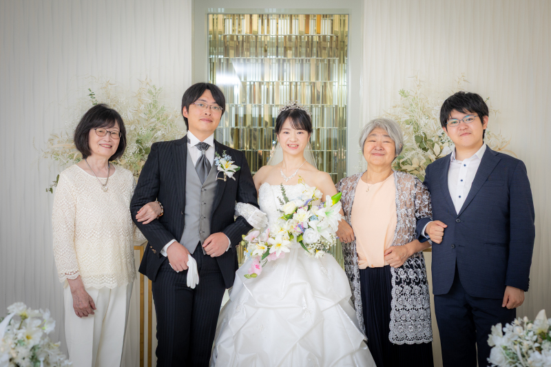 家族と誓うフォトウェディング