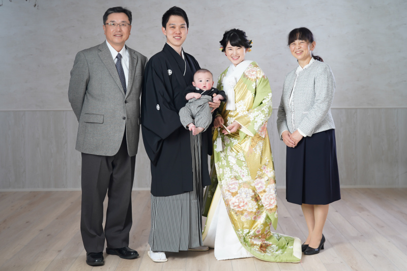 家族とそろってスタジオ撮影♪