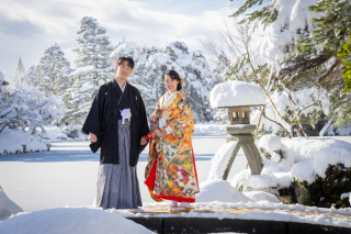 雪化粧の兼六園にてロケフォトウエディング♪