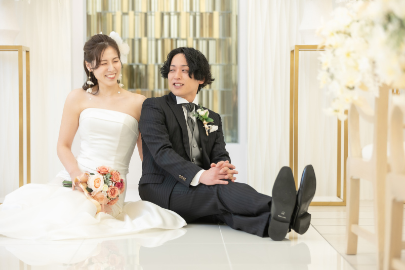 ◆基本料50%オフ◆洋装１着_チャペルフォト＋会食｜全データ＆アルバム1冊・6名分のお食事代付☆